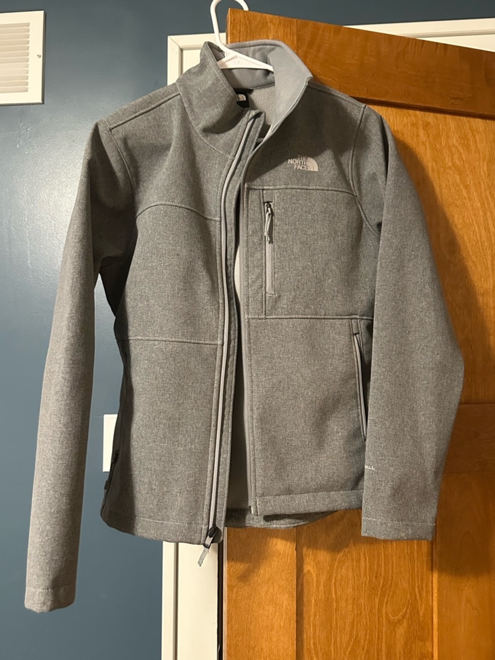 The North Face WindWall Heather Gray Softshell